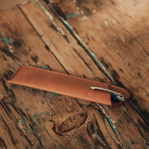 Leather pen sleeve